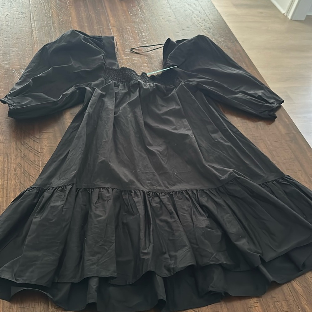 Women’s dress black size US Medium